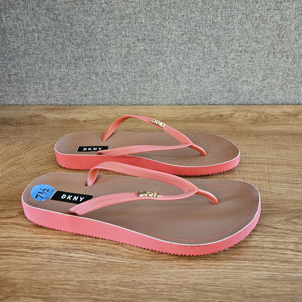 DKNY Madi Flip Flop Coral and Tan Women's Sandals Size 7.5